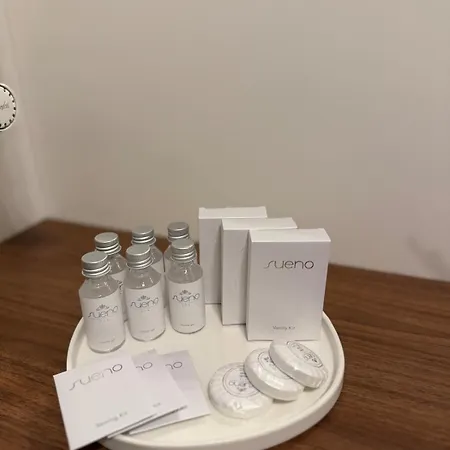Deluxe *